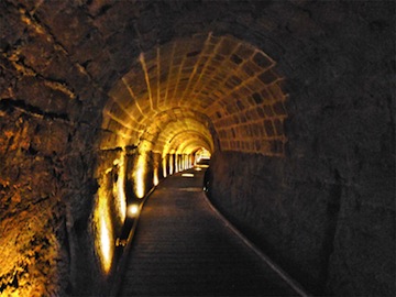Akko Tunnel